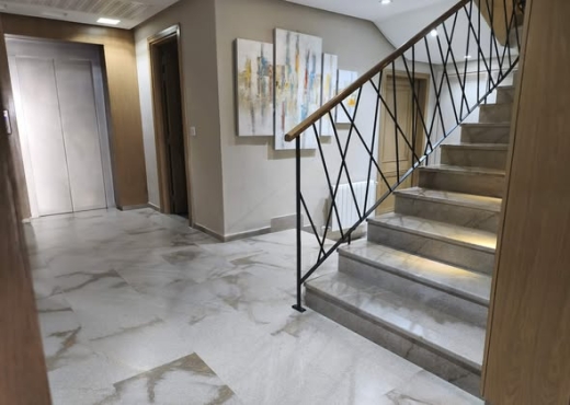 A Vendre S+4 triplex Ennasr - Bien immobilier à {"id":1,"country_id":219,"name":"ARIANA","slug":"ariana"} - Image 4 - Agence Immobilière New Way