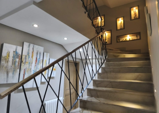 A Vendre S+4 triplex Ennasr - Bien immobilier à {"id":1,"country_id":219,"name":"ARIANA","slug":"ariana"} - Image 2 - Agence Immobilière New Way